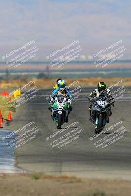 media/Aug-13-2023-CRA (Sun) [[1cfc37a6fb]]/Race 4 400 Superbike/Race/